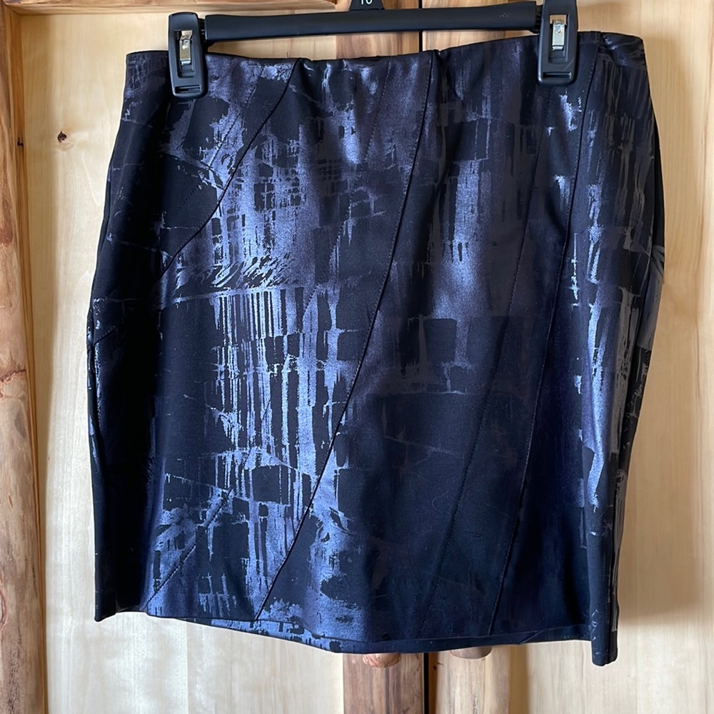 Black snake skin patterned short skirt 10